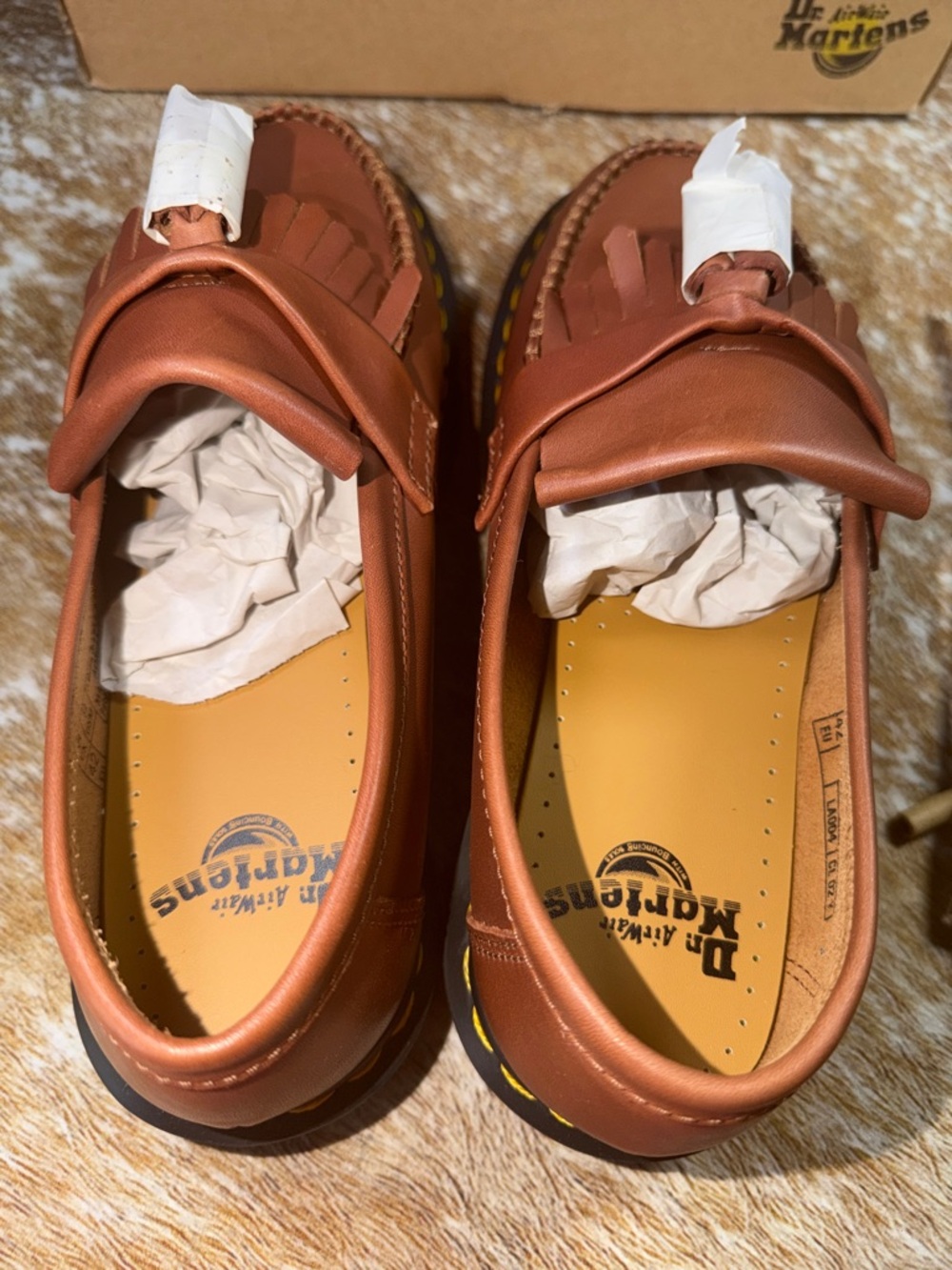 Dr. Martens Adrian YS Brown Leather Loafers- New- size 9 NIB Saddle Tan Color - Picture 11 of 13